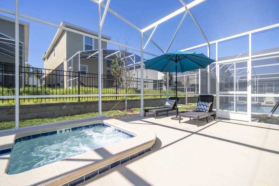 Comfort House | Private spa tub