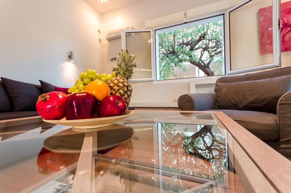 Aquarius - Glyfada Detached House House in South Athens