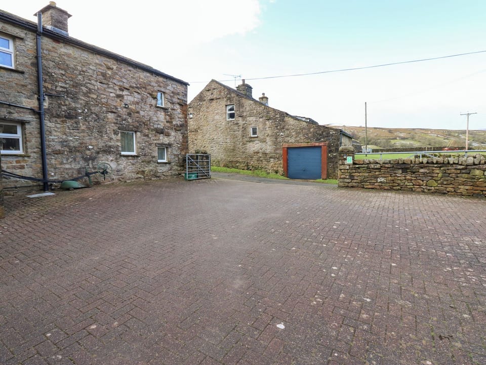 Cottage | Miscellaneous