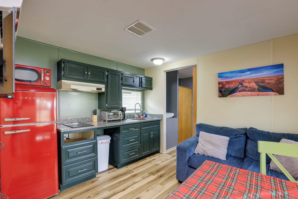 House (2 Bedrooms) | Interior