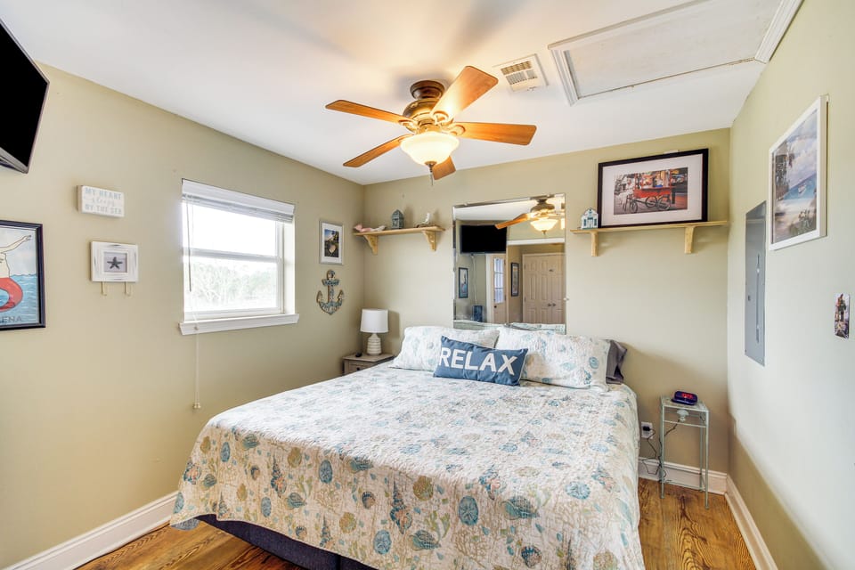 House (2 Bedrooms) | Interior