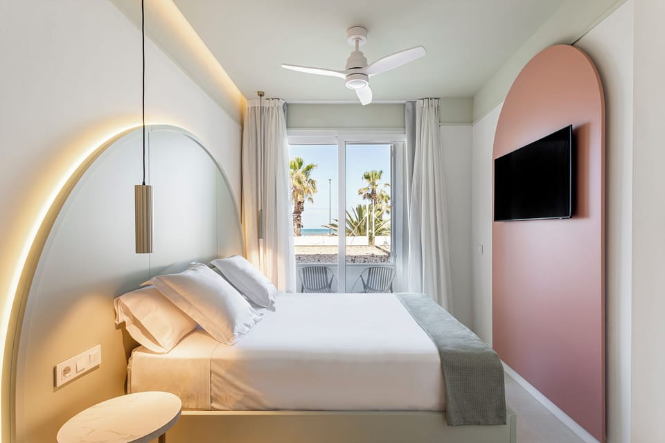Triple Room, Ocean View | Down comforters, free WiFi, bed sheets