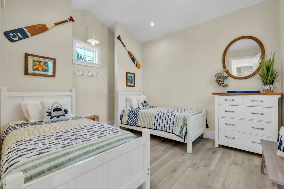 House, 5 Bedrooms | 5 bedrooms, iron/ironing board, WiFi