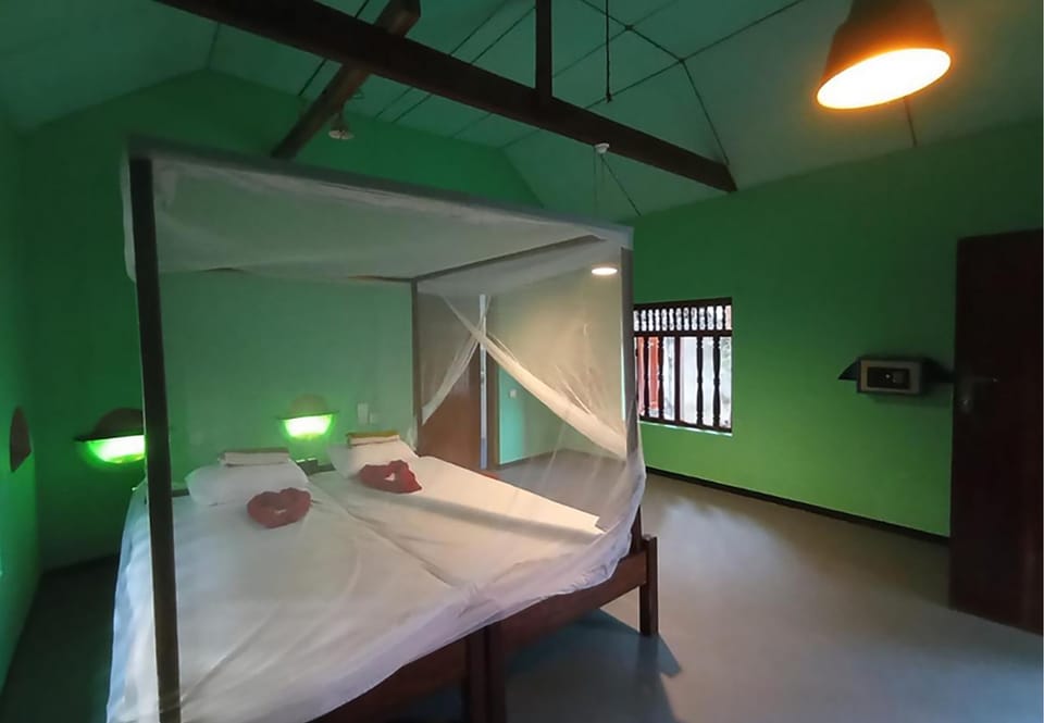 Standard Double Room | Desk, laptop workspace, free WiFi, bed sheets