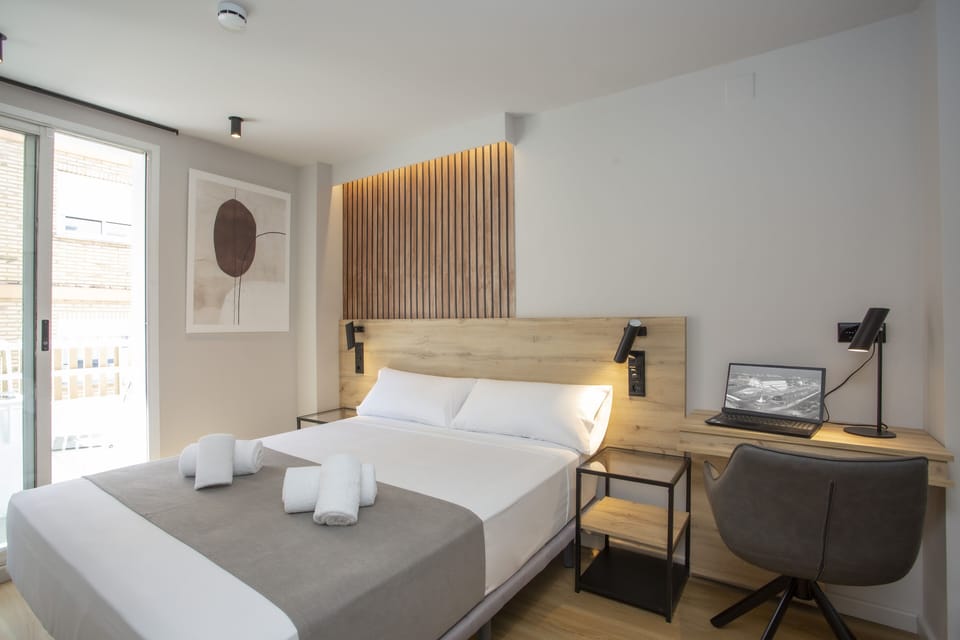 Deluxe Double Room | Free WiFi