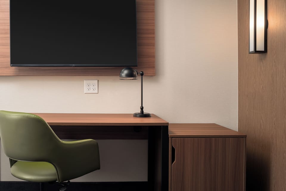 Minibar, desk, laptop workspace, soundproofing