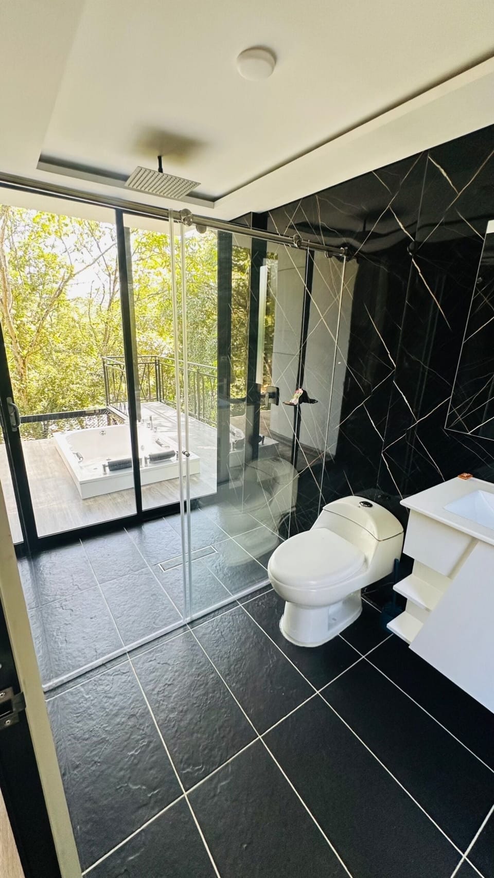 Luxury Cabin, 1 Bedroom | Bathroom | Combined shower/tub, spring water tub, free toiletries, towels