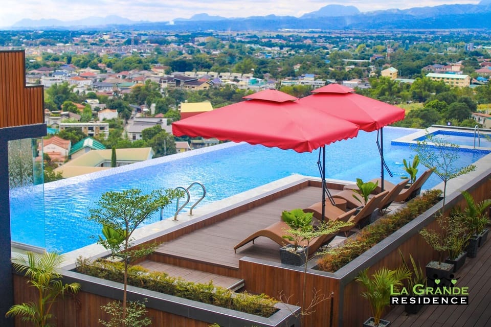 Rooftop pool