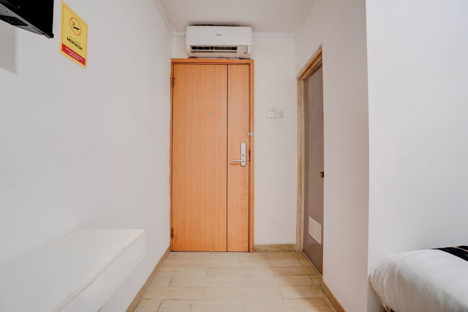 Standard Double Room | Laptop workspace, free WiFi, bed sheets