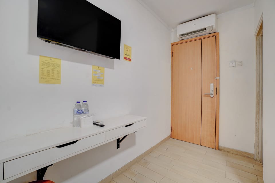 Standard Double Room | Laptop workspace, free WiFi, bed sheets
