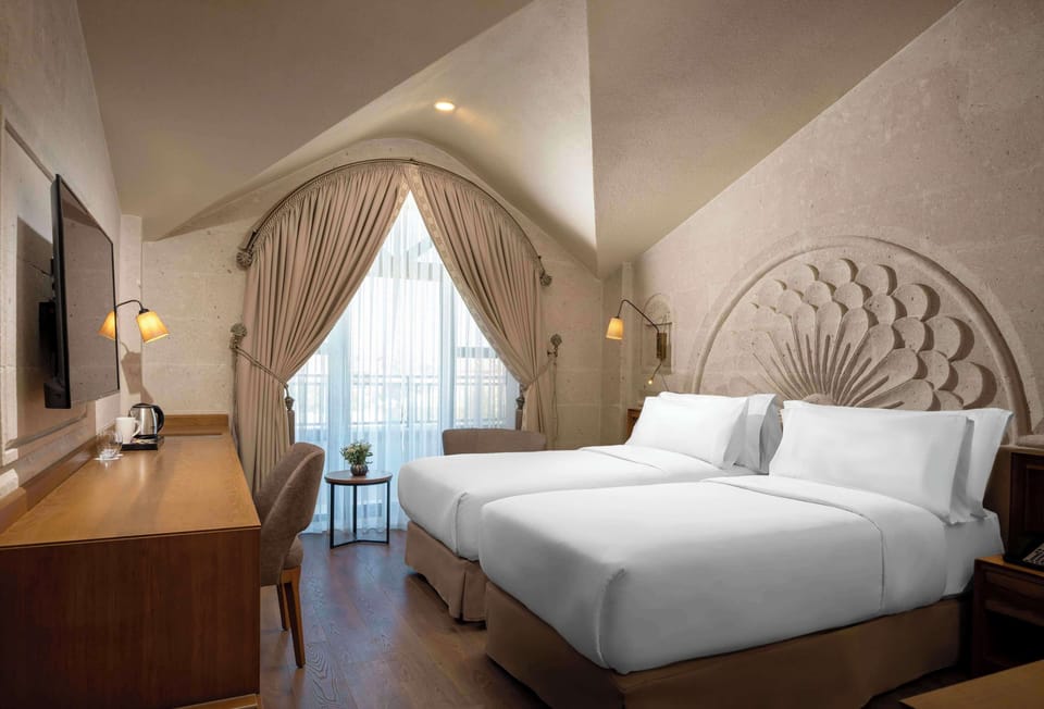 Deluxe Room, Balcony | Premium bedding, memory foam beds, minibar, in-room safe