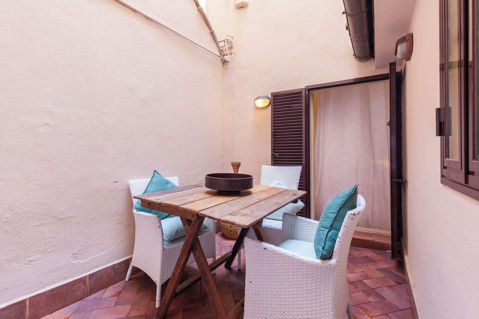 Luxury Apartment | Terrace/patio