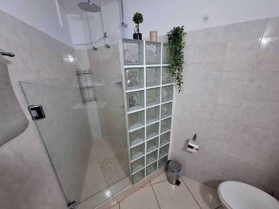 Sunny Studio Apartment in Athens