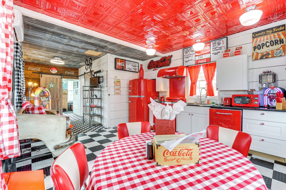 House (1 Bedroom) | Interior