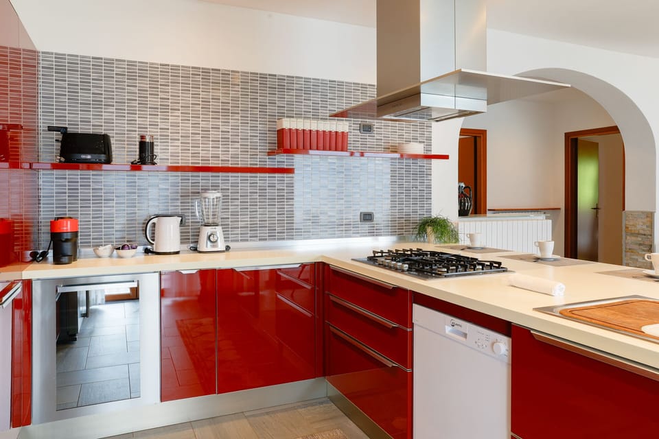 Apartment | Private kitchen | Full-size fridge, oven, stovetop, dishwasher