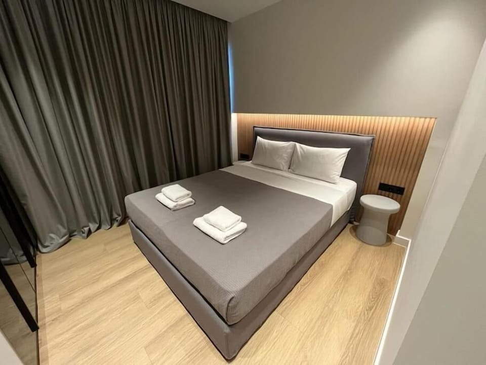 Family Apartment | 2 bedrooms, iron/ironing board, free WiFi