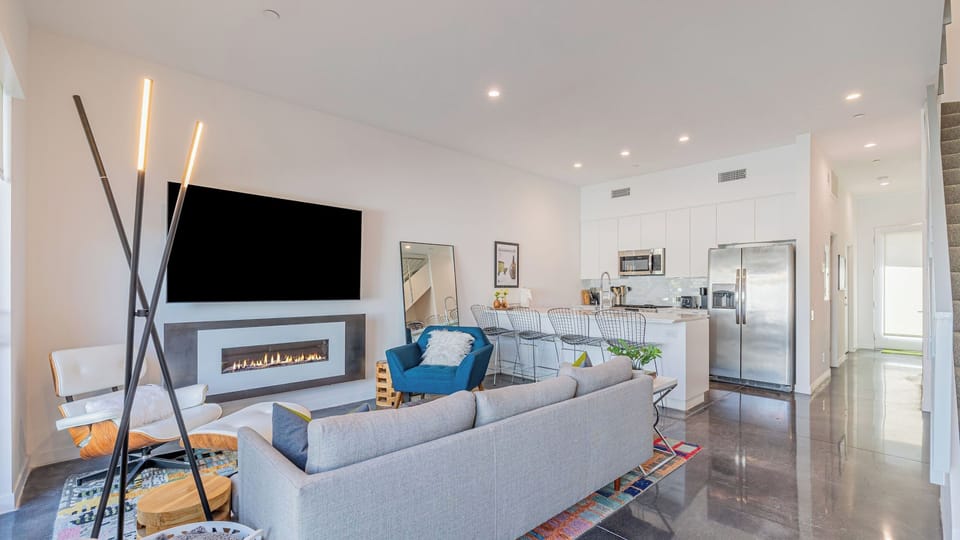 House (2 Bedrooms) | Interior
