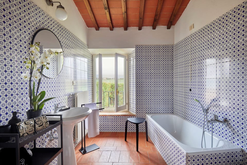 Apartment, 2 Bedrooms, Kitchen, Mezzanine | Bathroom | Free toiletries, hair dryer, towels, soap