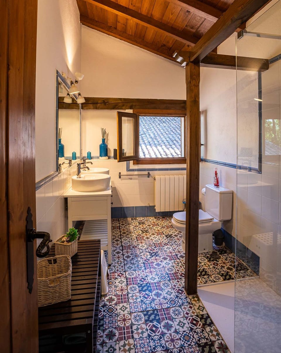 Family House, 4 Bedrooms, Garden View | Bathroom