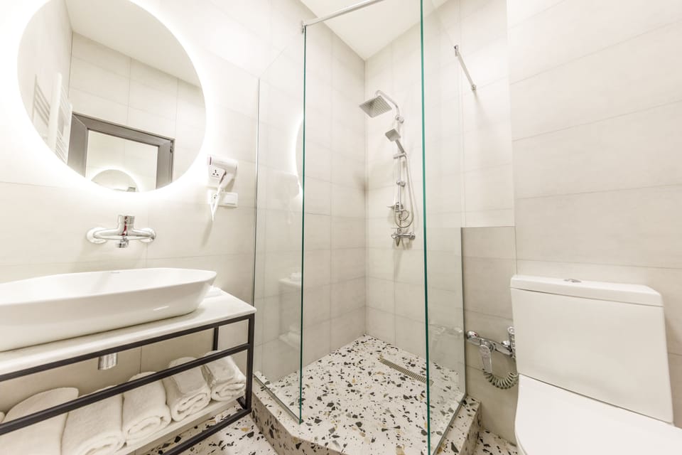 Family Quadruple Room, Balcony | Bathroom | Free toiletries, hair dryer, slippers, bidet