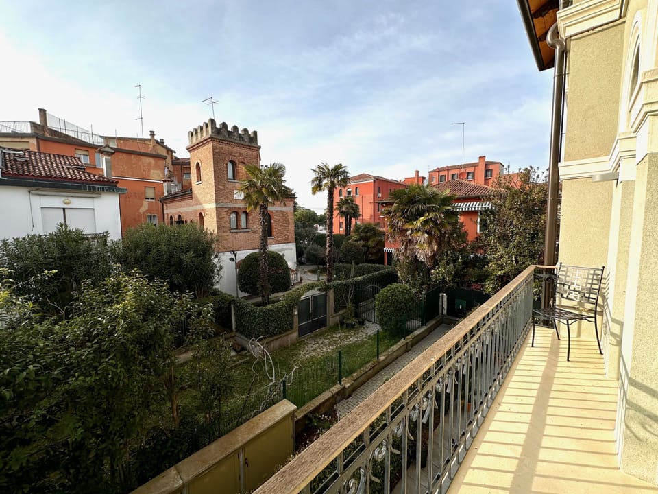 Luxury Apartment | Balcony