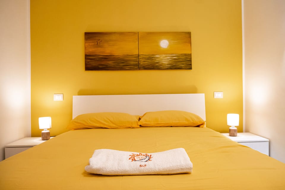 Deluxe Double Room | Down comforters, minibar, soundproofing, free WiFi