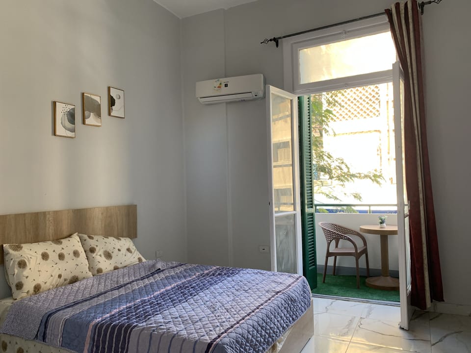 Deluxe Apartment | 2 bedrooms, premium bedding, desk, blackout drapes