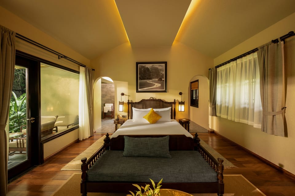 Jiva Hoa Lu House | Hypo-allergenic bedding, free minibar, desk, laptop workspace