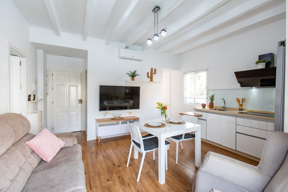 Exclusive Apartment | Living area | TV, Netflix, streaming services