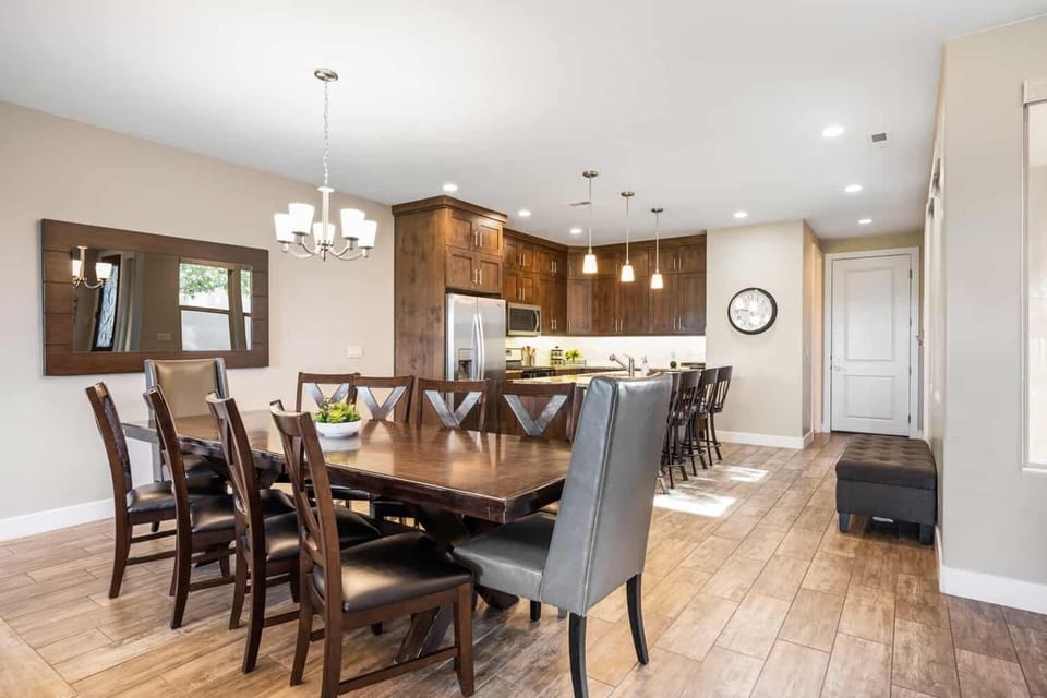House, Multiple Bedrooms | Dining