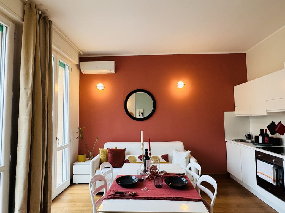 Premium Studio | Living area | Flat-screen TV