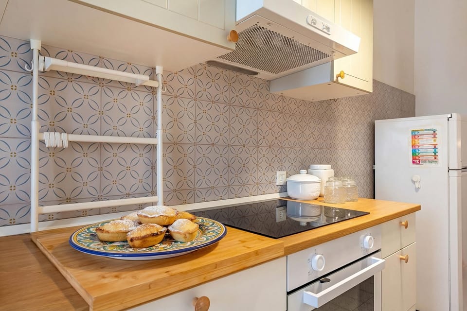 Family Apartment, 1 Bedroom, Terrace (Caddipulina Apartment 200m Sea) | Private kitchen