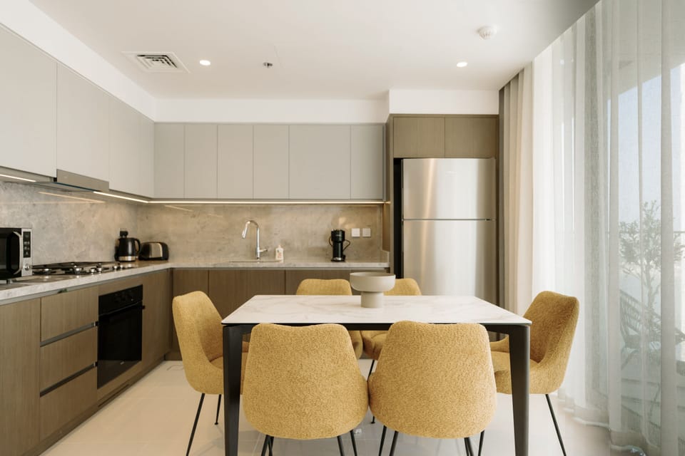 Standard Apartment | In-room dining