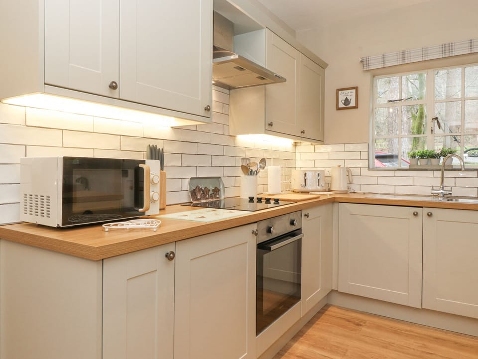 Fridge, dishwasher, electric kettle, toaster