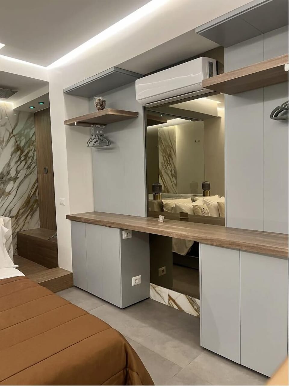 Exclusive Apartment | 1 bedroom, minibar, desk, soundproofing