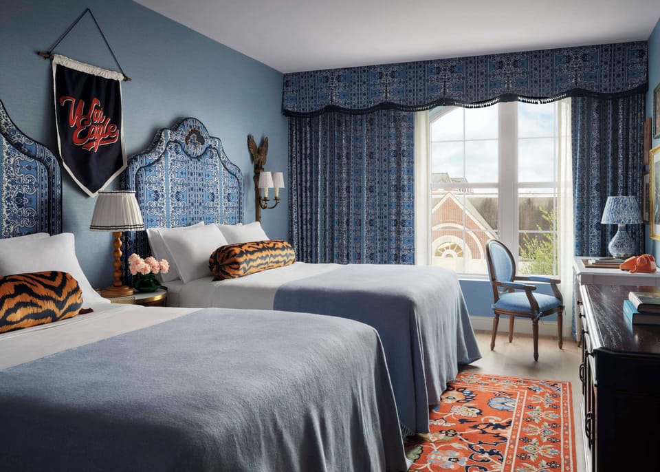Premium bedding, down comforters, in-room safe, desk