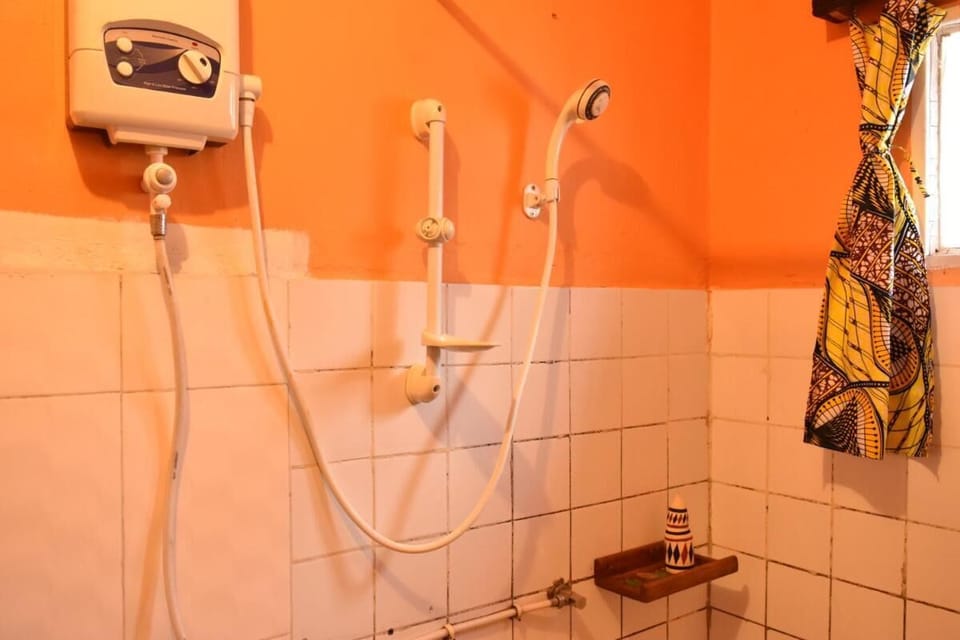 Room, 1 Bedroom, Accessible, Smoking | Bathroom shower