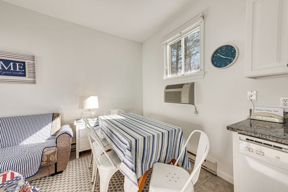 Cottage (2 Bedrooms) | Interior