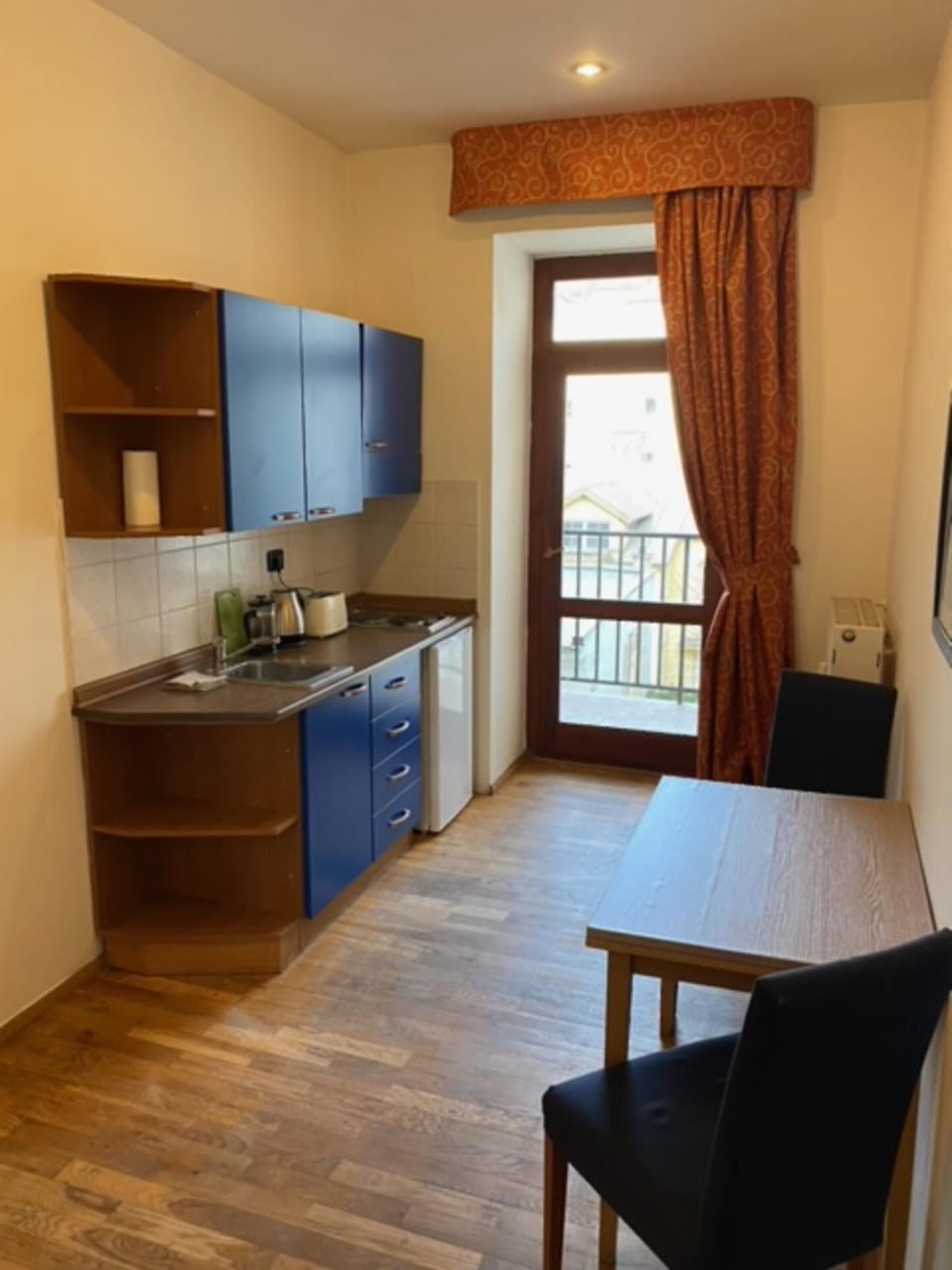 Apartment | Private kitchen | Fridge, microwave, stovetop, electric kettle
