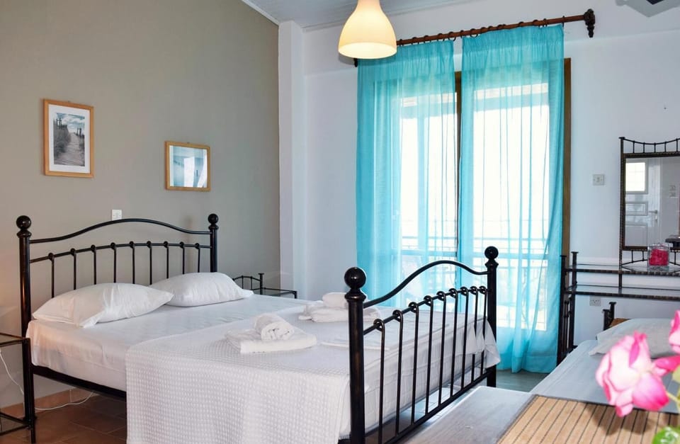 Standard Studio | In-room safe, free WiFi