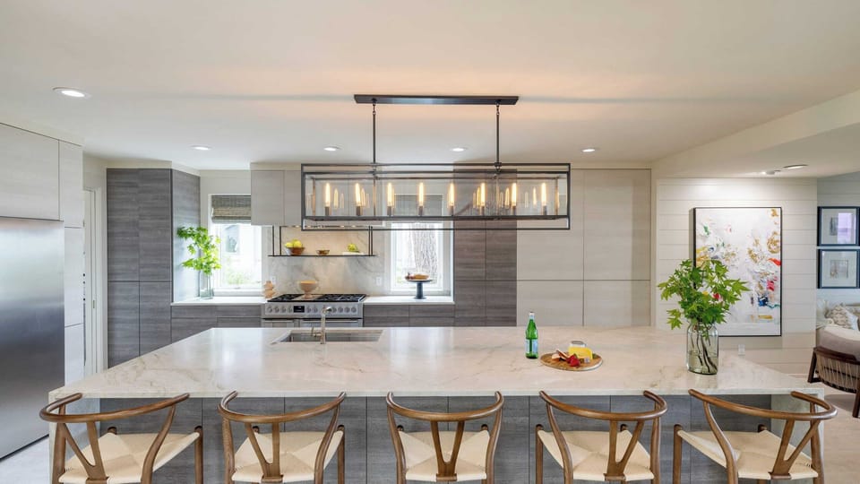 House (6 Bedrooms) | Private kitchen | Fridge, microwave, oven, stovetop