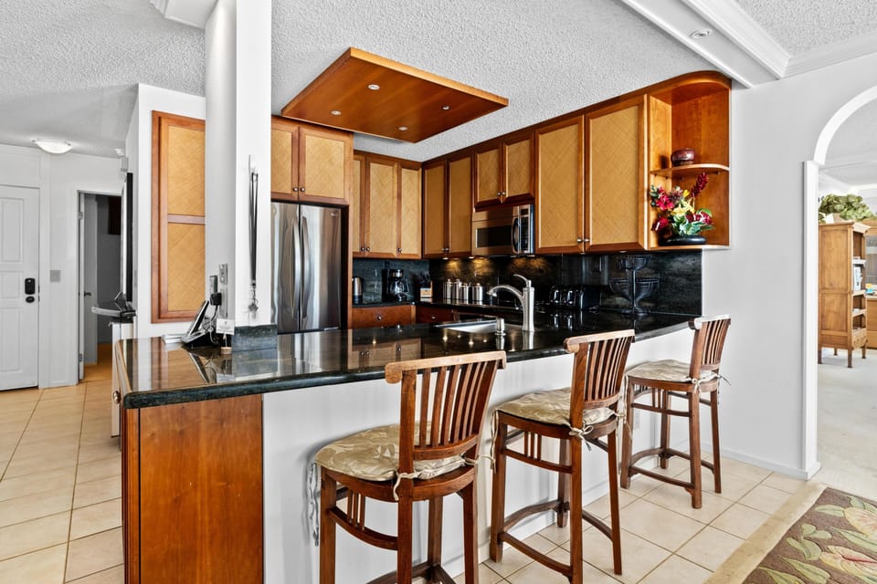 Condo, 3 Bedrooms | Private kitchen | Fridge, oven, dishwasher, coffee/tea maker