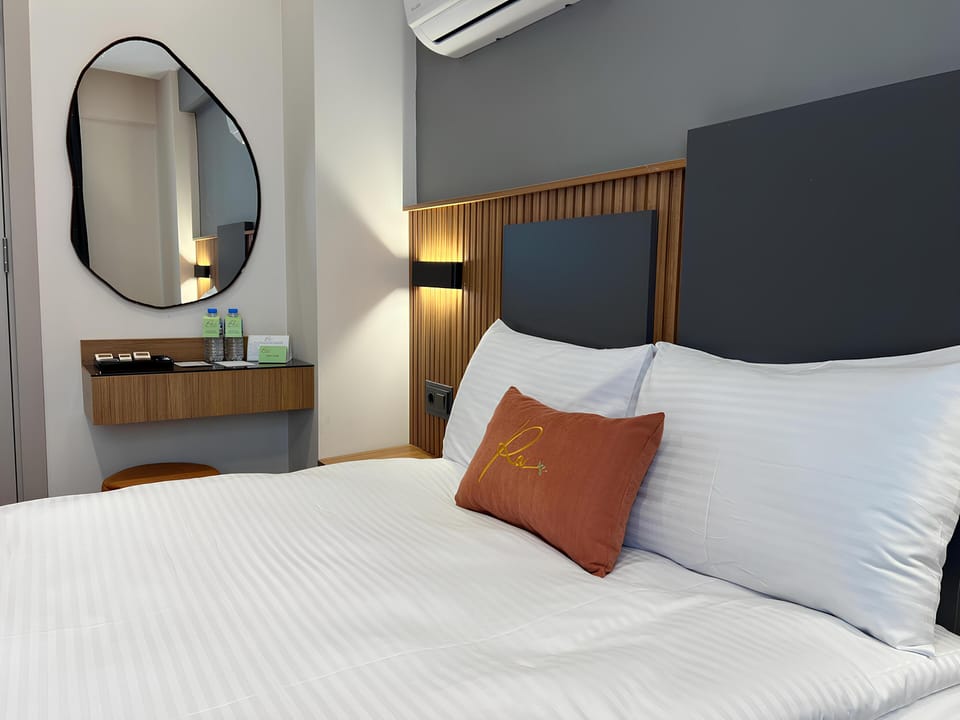 Comfort Double Room | Minibar, desk, soundproofing, free WiFi
