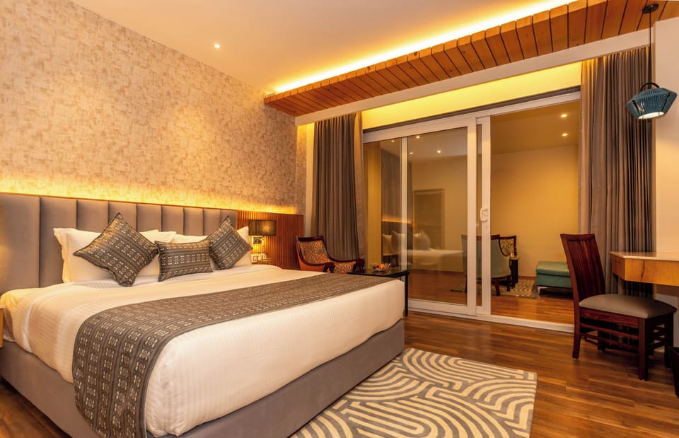Family Room (No View) | Premium bedding, minibar, in-room safe, desk
