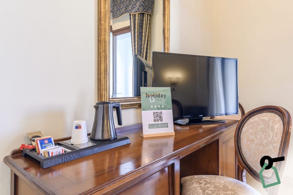 Comfort Triple Room, Balcony | Minibar, in-room safe, desk, free WiFi