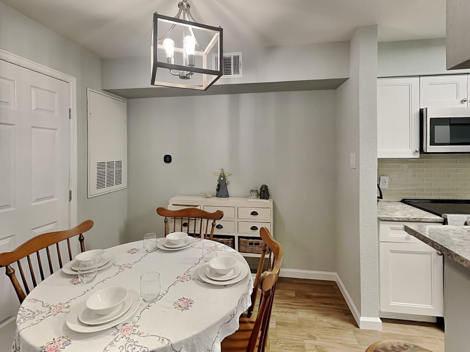 Condo (1 Bedroom) | Property amenity