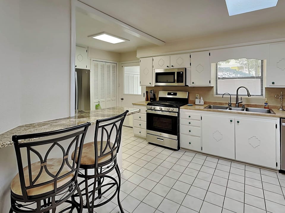House (4 Bedrooms) | Property amenity