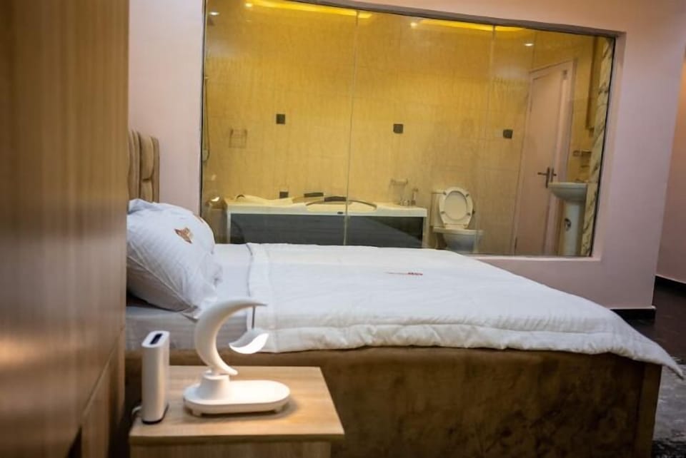 Executive Room | 3 bedrooms, soundproofing, free WiFi