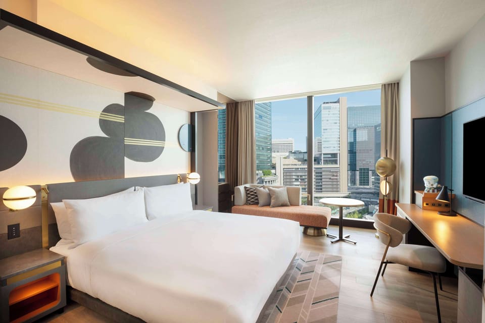 Premium bedding, down comforters, minibar, in-room safe