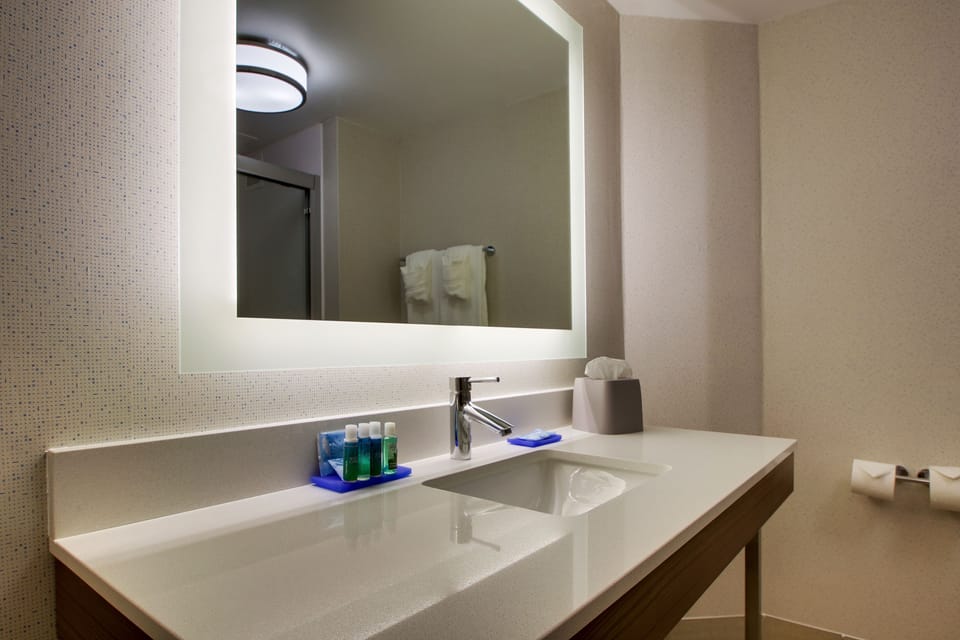 In-room safe, desk, iron/ironing board, free cribs/infant beds